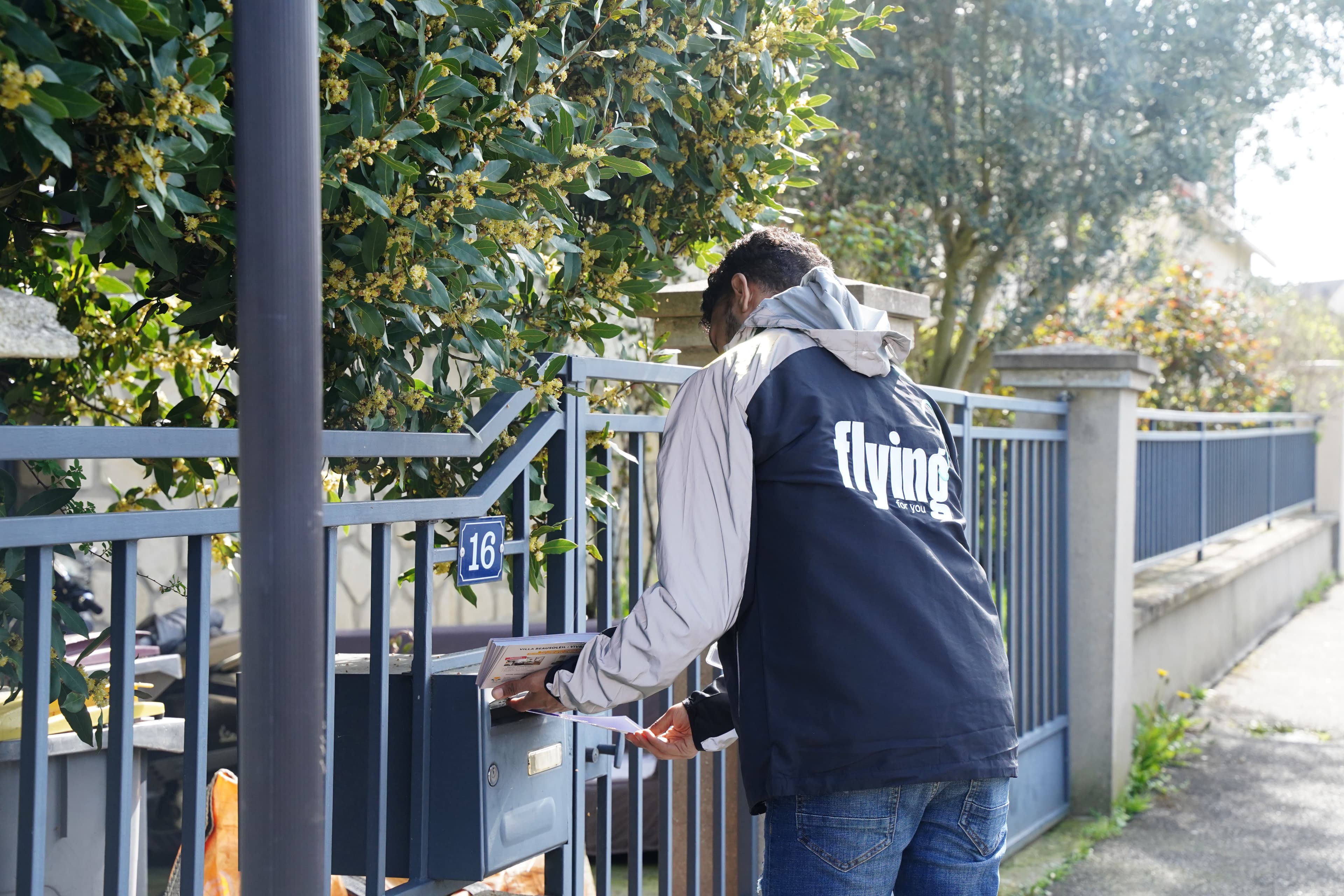 Image de Distribution de flyers en boîtes aux lettres à Orléans