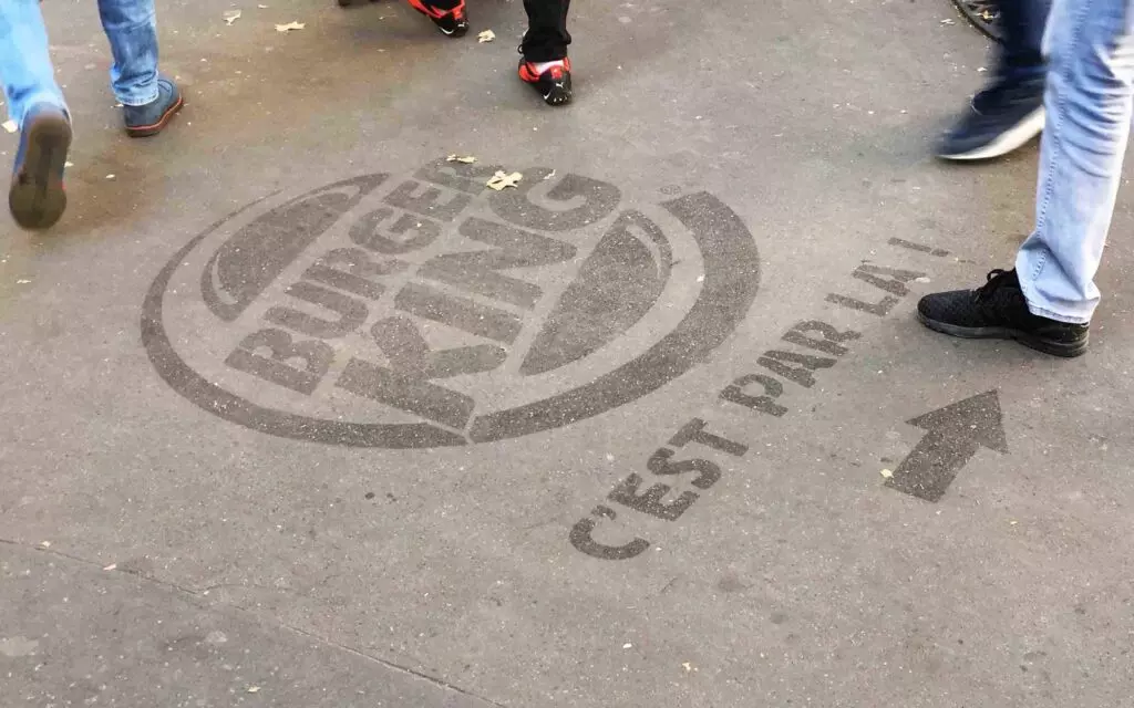 exemple-clean-tag-street-marketing-green