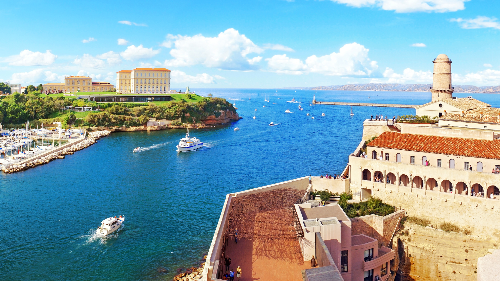 distribution-de-flyers-a-marseille-format-ciblage-etapes-performance