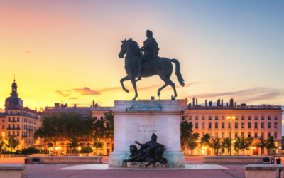 Distribution de flyers à Lyon : formats, ciblage et étapes pour performer